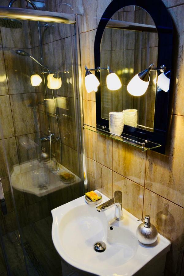 Casa Iris Center Hotel Sibiu Bagian luar foto